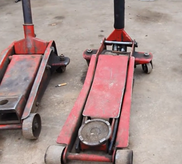 你知道老款臥式千斤頂的優點和缺點嗎